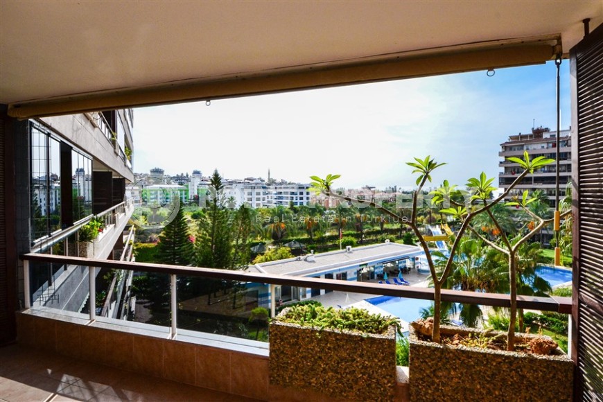 Comfortable 2+1 apartment, on an area of 110 m2, in the center of a quiet, picturesque area of Alanya - Tosmur-id-6435-photo-5