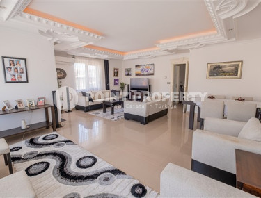 Spacious duplex 5+1, 220m², in the very center of Alanya, 500 meters from Keykubat beach-id-1506-photo-2