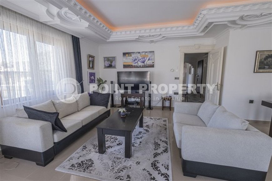 Spacious duplex 5+1, 220m², in the very center of Alanya, 500 meters from Keykubat beach-id-1506-photo-3