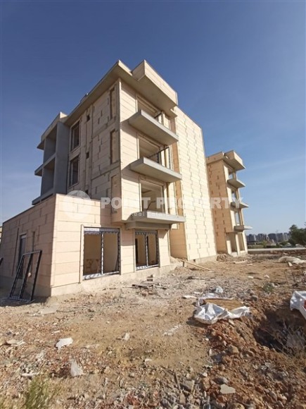 Apartments and duplexes in a residential complex at the final stage of construction, in a new, promising area of Antalya - Altintas-id-6439-photo-8