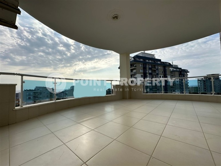 Квартира с тремя спальными комнатами, на площади 180 м2, в  живописном, уютном районе Аланьи - Авсаллар-id-6443-фото-15