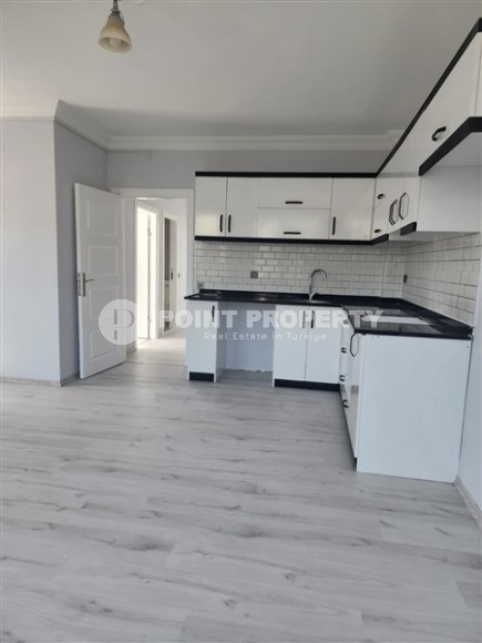 Квартира с качественной чистовой отделкой, на 3-м этаже в доме 2013 года постройки, в километре от моря-id-6446-фото-4