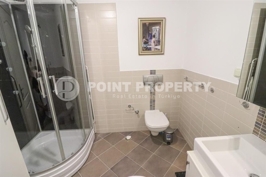 Просторная квартира с двумя спальными комнатами и просторной террасой в саду, в 250 метрах от моря-id-6449-фото-9