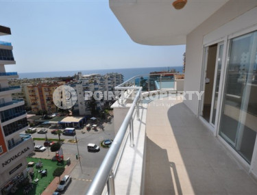 View duplex apartment with five bedrooms, 230m², 150m from the sea in Mahmutlar, Alanya-id-1507-photo-3