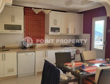 Благоустроенная квартира с мебелью и бытовой техникой, в центре спокойного района Аланьи - Демирташ-id-6463-фото-3