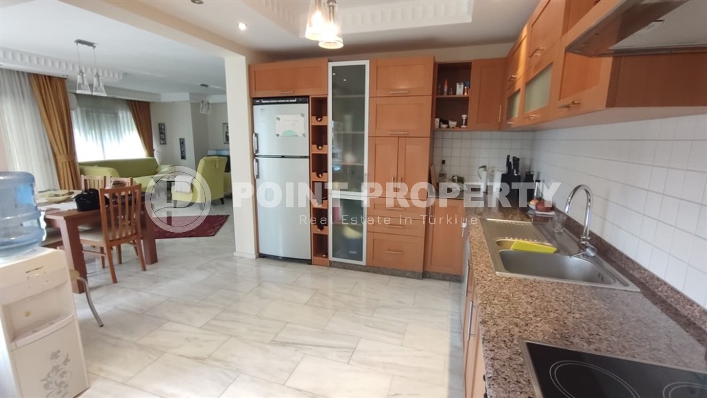 Большая двухуровневая квартира 4+1, в живописном, ухоженном жилом комплексе на берегу реки Дим-Чай-id-6464-фото-4