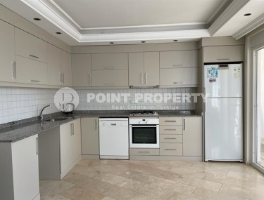 Spacious apartment with new high-quality renovation, on the 1st floor in a residence built in 2008-id-6466-photo-3