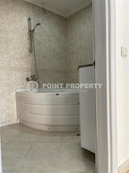 Spacious apartment with new high-quality renovation, on the 1st floor in a residence built in 2008-id-6466-photo-8