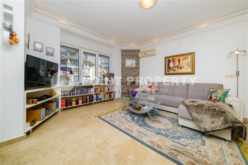 Уютная, благоустроенная квартира на 5-м этаже, в 900 метрах от моря-id-6470-фото-3