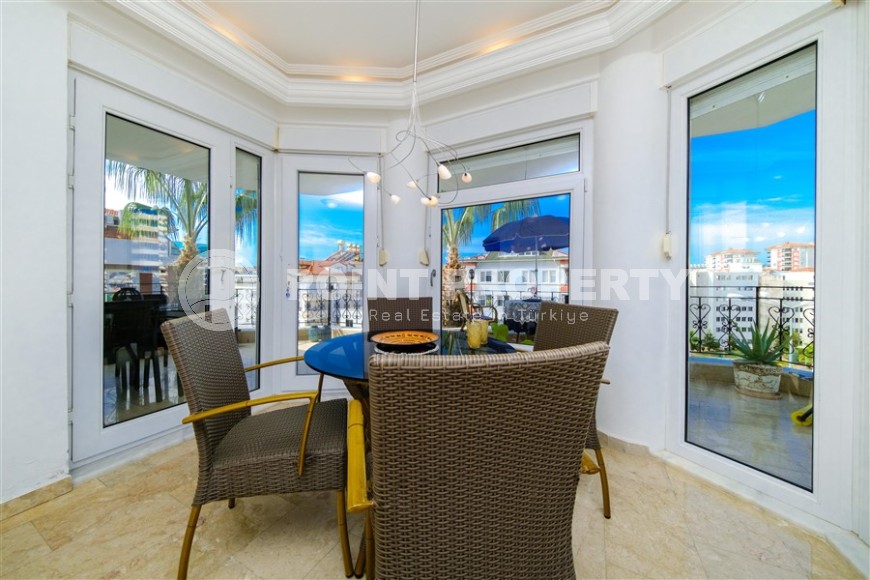 Уютная, благоустроенная квартира на 5-м этаже, в 900 метрах от моря-id-6470-фото-4