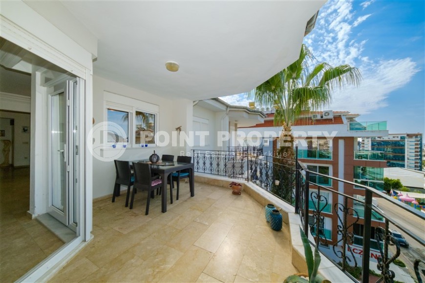 Уютная, благоустроенная квартира на 5-м этаже, в 900 метрах от моря-id-6470-фото-12