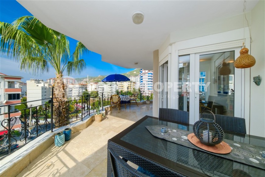 Уютная, благоустроенная квартира на 5-м этаже, в 900 метрах от моря-id-6470-фото-13