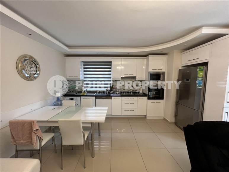 Благоустроенная, готовая к проживанию квартира, в 250 метрах от моря, в центре района Махмутлар-id-6479-фото-2