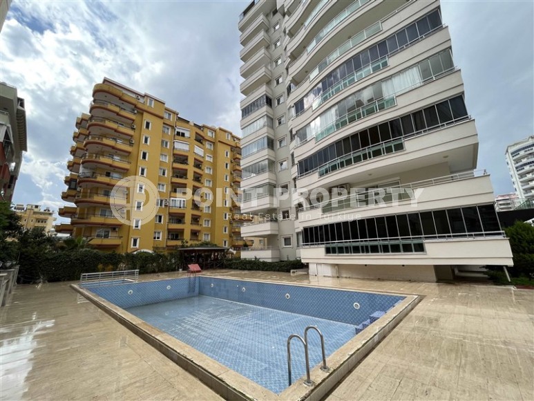 Благоустроенная, готовая к проживанию квартира, в 250 метрах от моря, в центре района Махмутлар-id-6479-фото-9