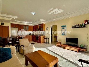 Spacious, bright apartment, on an area of 100 m2, in the center of a cozy, well-kept area of Alanya - Lower Oba-id-6484-photo-4