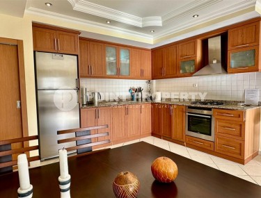 Просторная, светлая квартира, на площади 100 м2, в центре уютного, ухоженного района Аланьи - Нижняя Оба-id-6484-фото-5