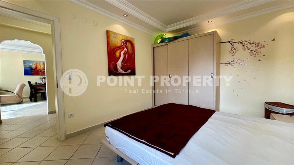 Просторная, светлая квартира, на площади 100 м2, в центре уютного, ухоженного района Аланьи - Нижняя Оба-id-6484-фото-10