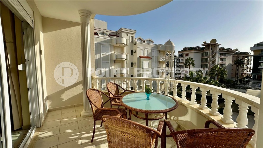 Просторная, светлая квартира, на площади 100 м2, в центре уютного, ухоженного района Аланьи - Нижняя Оба-id-6484-фото-14