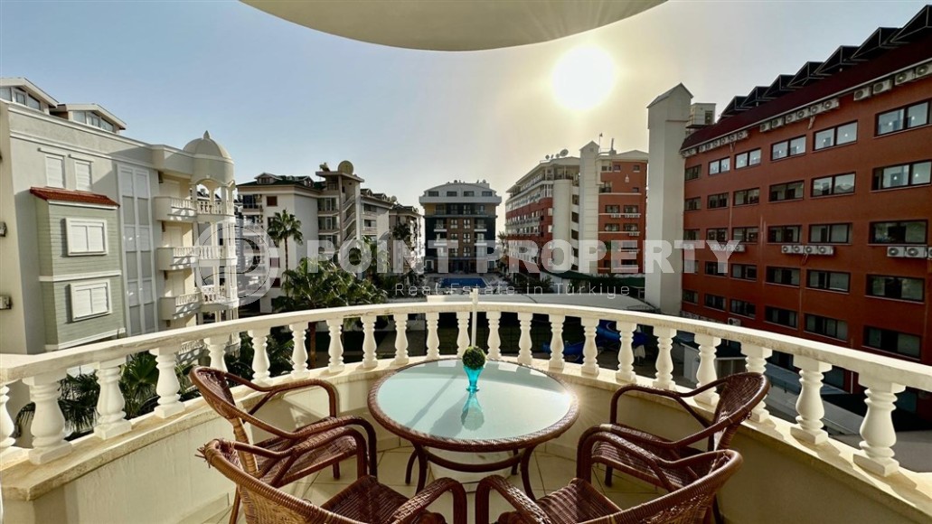 Просторная, светлая квартира, на площади 100 м2, в центре уютного, ухоженного района Аланьи - Нижняя Оба-id-6484-фото-16