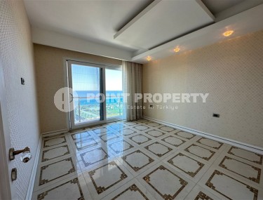 Large two-level apartment with a classic design, 250 meters from the sea, in the center of the modern area of Alanya - Mahmutlar-id-5953-photo-5