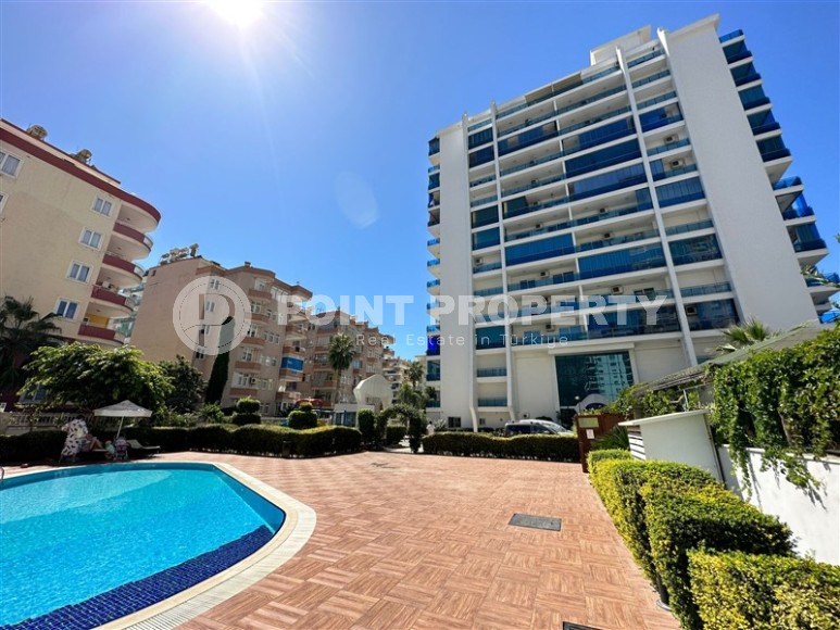 Large two-level apartment with a classic design, 250 meters from the sea, in the center of the modern area of Alanya - Mahmutlar-id-5953-photo-25