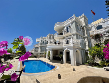 Stunning villa in Konakli with incredible sea views. 250 sq.m.-id-1069-photo-3