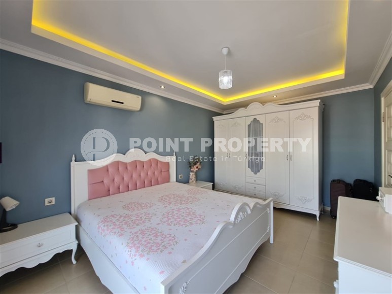 Duplex apartment with one bedroom, on the 11th and 12th floors, in the center of Mahmutlar-id-6488-photo-6