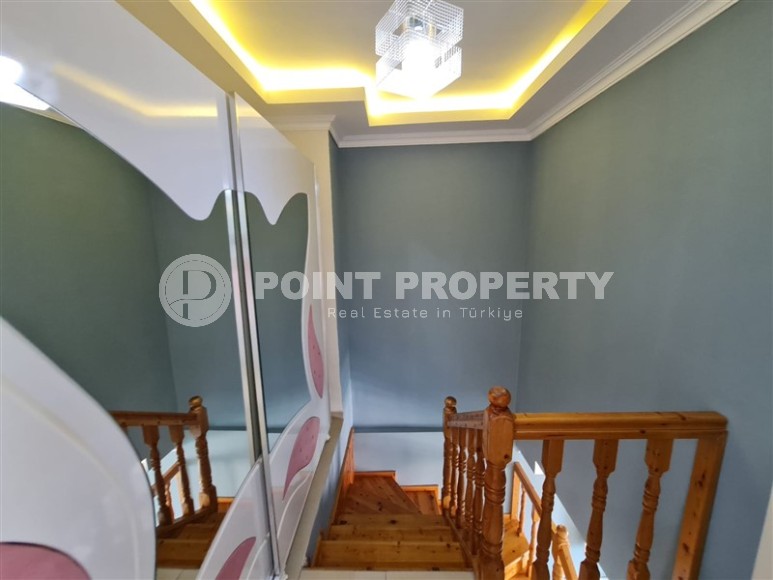 Duplex apartment with one bedroom, on the 11th and 12th floors, in the center of Mahmutlar-id-6488-photo-8