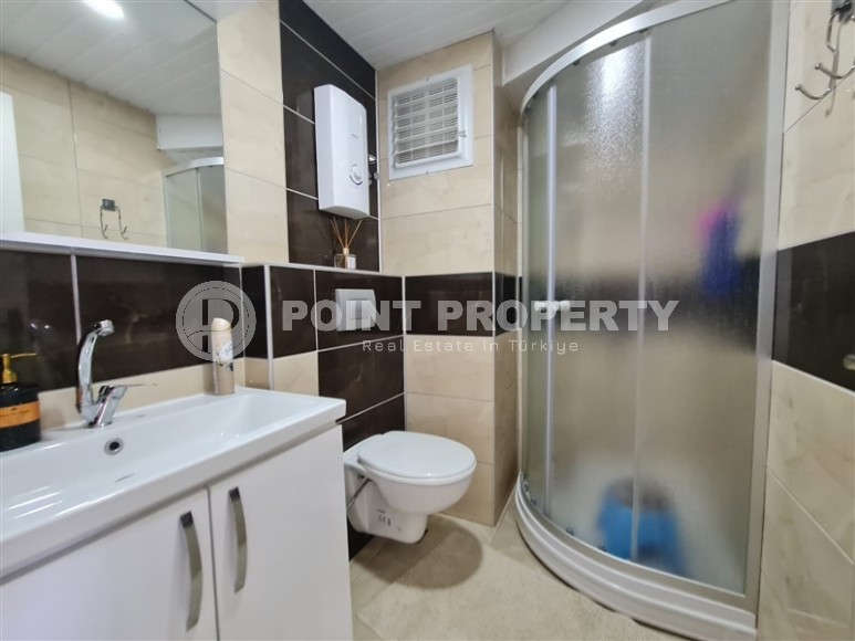 Duplex apartment with one bedroom, on the 11th and 12th floors, in the center of Mahmutlar-id-6488-photo-9