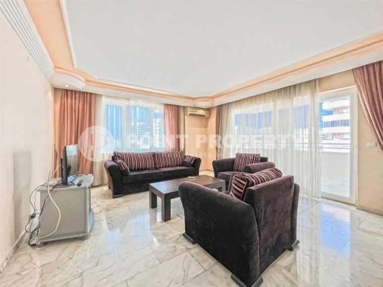 Просторная квартира 2+1, на площади 150 м2, в самом центре популярного района Аланьи - Махмутлар-id-6489-фото-2