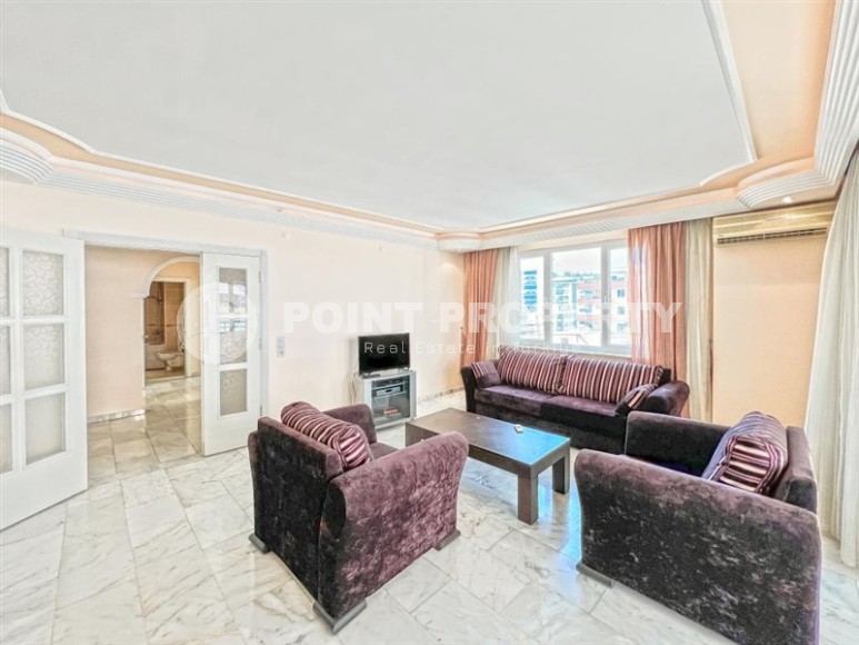 Spacious 2+1 apartment, on an area of 150 m2, in the very center of the popular area of Alanya - Mahmutlar-id-6489-photo-3