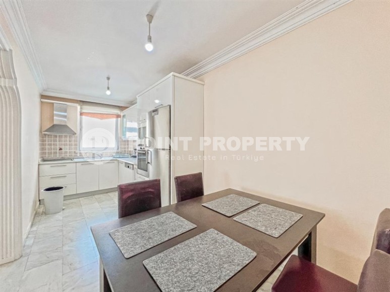 Spacious 2+1 apartment, on an area of 150 m2, in the very center of the popular area of Alanya - Mahmutlar-id-6489-photo-6