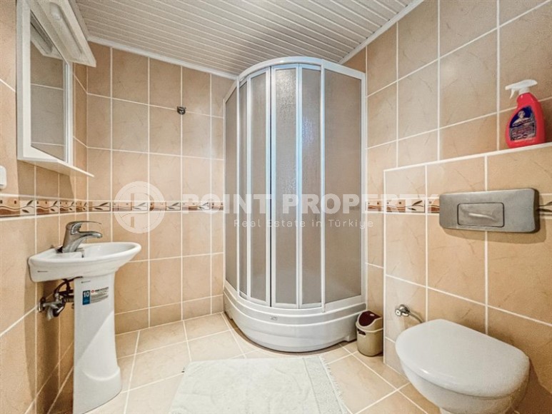 Spacious 2+1 apartment, on an area of 150 m2, in the very center of the popular area of Alanya - Mahmutlar-id-6489-photo-16