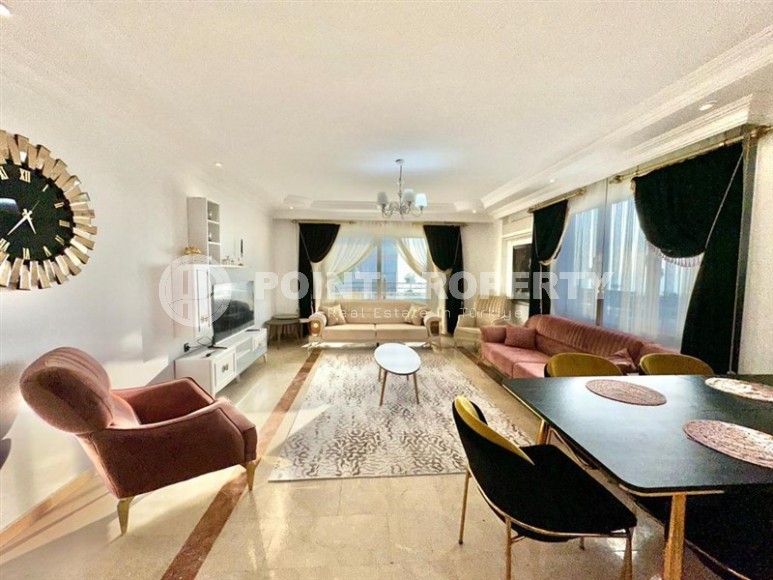 Comfortable apartment with sea views, 50 meters from the beach, in the center of Mahmutlar-id-6494-photo-2