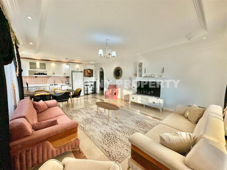 Comfortable apartment with sea views, 50 meters from the beach, in the center of Mahmutlar-id-6494-photo-3