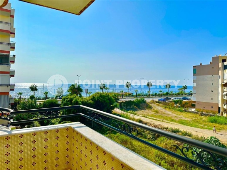 Comfortable apartment with sea views, 50 meters from the beach, in the center of Mahmutlar-id-6494-photo-16