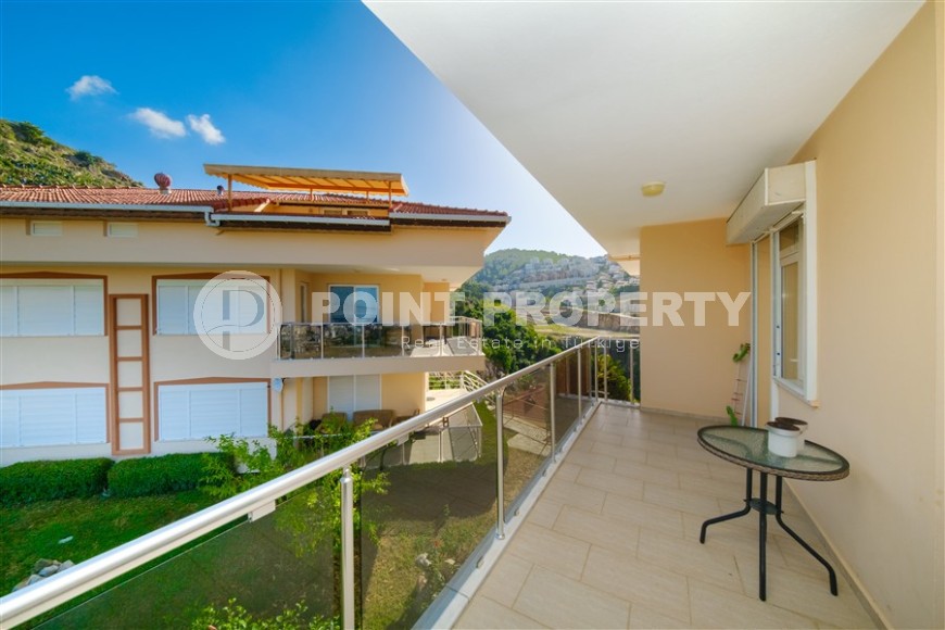 Просторная двухуровневая квартира с видом на море и горы, на 3-м этаже с мансардой, в комфортабельной резиденции, с бассейном и садом-id-6495-фото-19