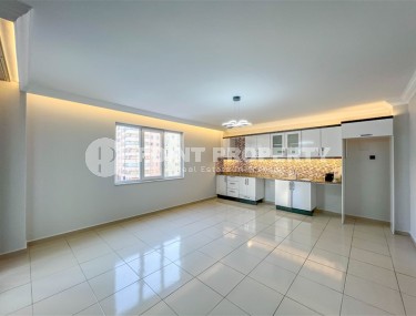 Apartment with fine finishing, on the 2nd floor in a residence built in 2017, 500 meters from the beach and promenade-id-6497-photo-1