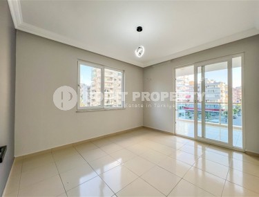 Apartment with fine finishing, on the 2nd floor in a residence built in 2017, 500 meters from the beach and promenade-id-6497-photo-4