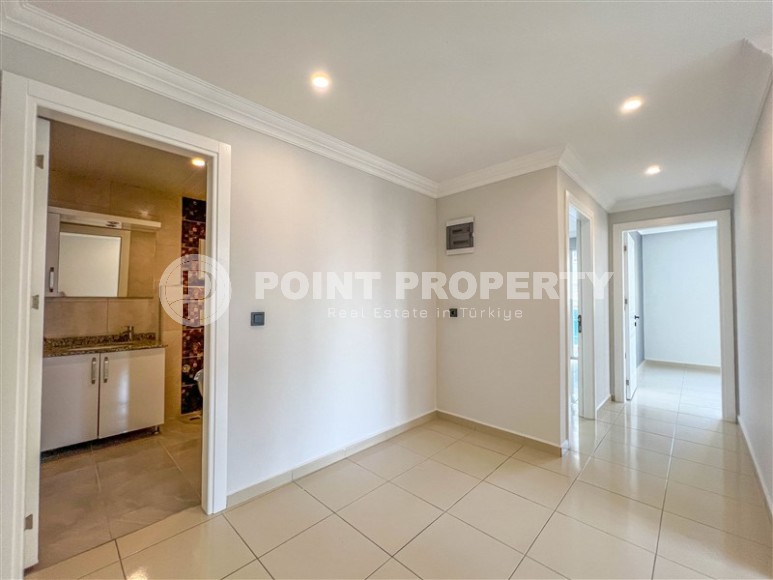 Квартира с чистовой отделкой, на 2-м этаже в резиденции 2017 года постройки, в 500 метрах от пляжа и набережной-id-6497-фото-8