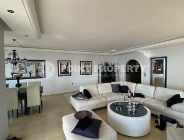 Large panoramic apartment on the first line from the sea, on the 11th floor with an attic, in a residential complex built in 2007-id-6498-photo-1