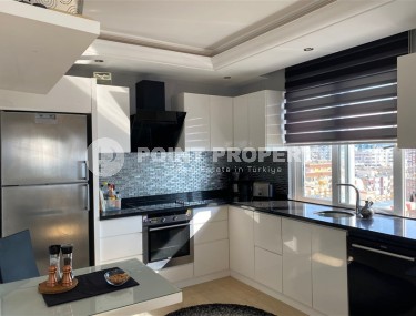 Большая панорамная квартира на первой линии от моря, на 11-м этаже с мансардой, в жилом комплексе 2007 года постройки-id-6498-фото-4