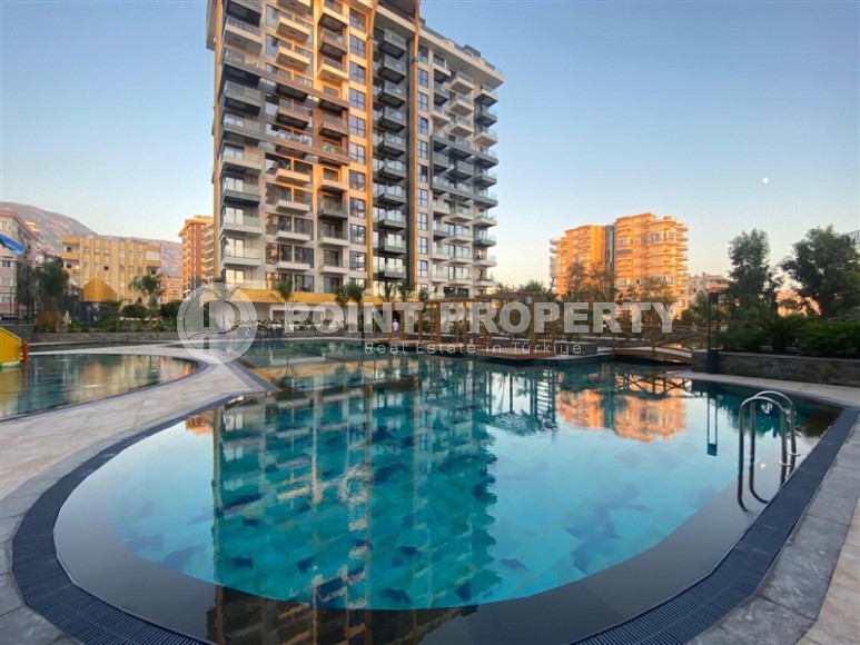 Comfortable, spacious apartment with new furniture and appliances, in the center of Mahmutlar-id-6500-photo-24