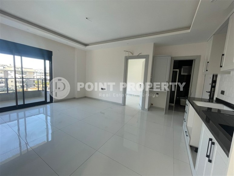 New apartment with fine finishing, in a comfortable residential complex, commissioned in 2023-id-6504-photo-2