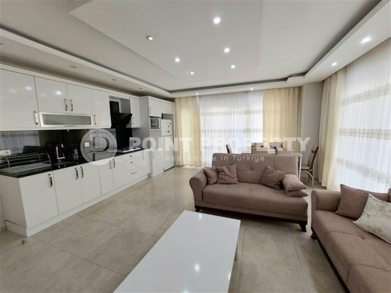 Spacious apartment with two bedrooms, in the center of the popular area of Alanya - Mahmutlar-id-6505-photo-3