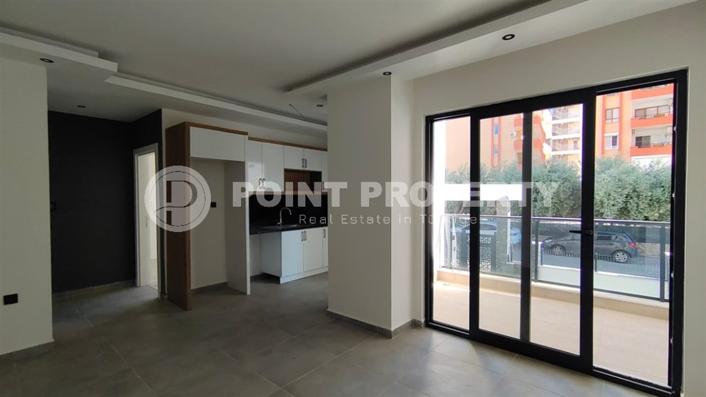 Квартира с чистовой отделкой в комфортабельном жилом комплексе, введенном в эксплуатацию в 2022 году-id-6508-фото-2