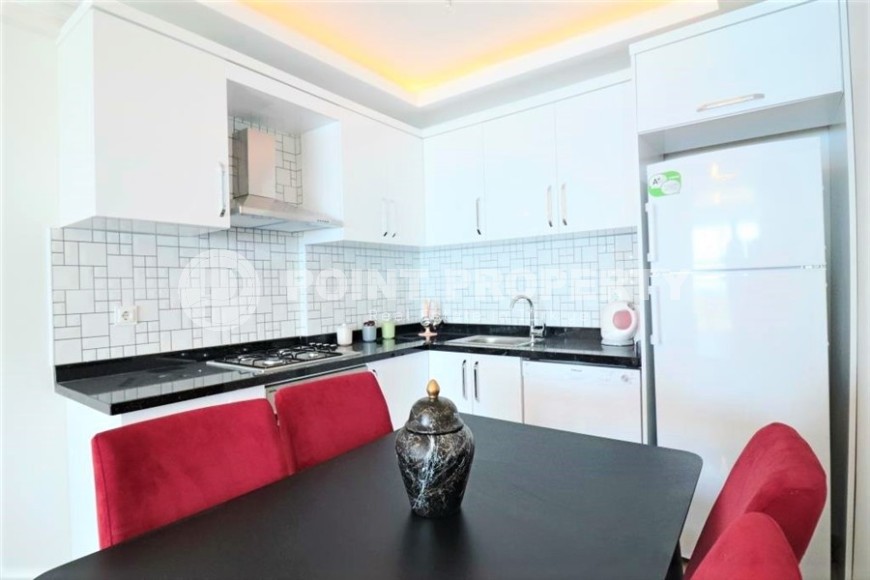 Apartment with panoramic sea views, on the 5th floor, in the center of Mahmutlar-id-6509-photo-3