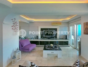 Панорамная двухуровневая квартира на первой линии от моря, в центре современного района Аланьи - Махмутлар-id-6510-фото-2