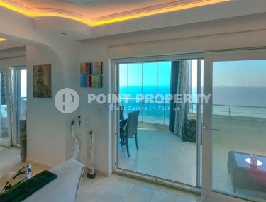 Панорамная двухуровневая квартира на первой линии от моря, в центре современного района Аланьи - Махмутлар-id-6510-фото-3