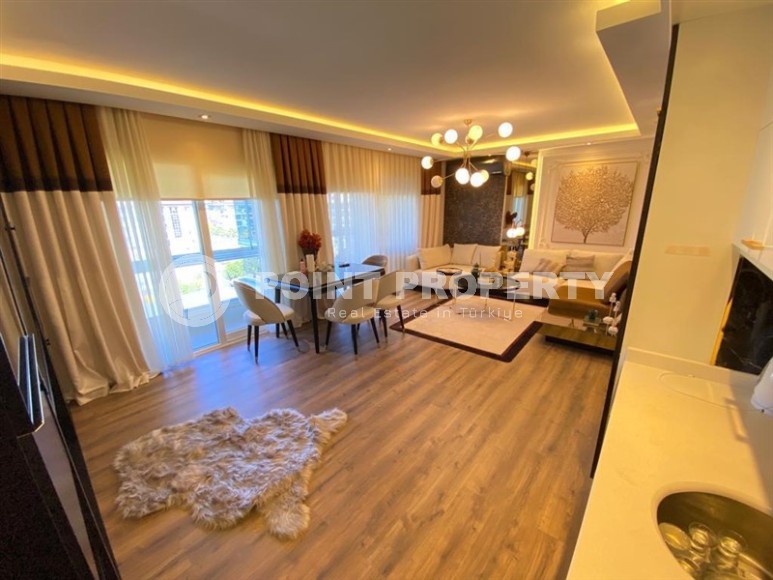 Stylish two-level apartment with modern design, on the first line from the sea, in the center of the prestigious area of Alanya - Kestel-id-6515-photo-2